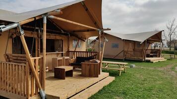 Tent | Exterieur