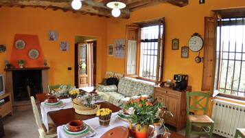 Cottage | Tempat makan