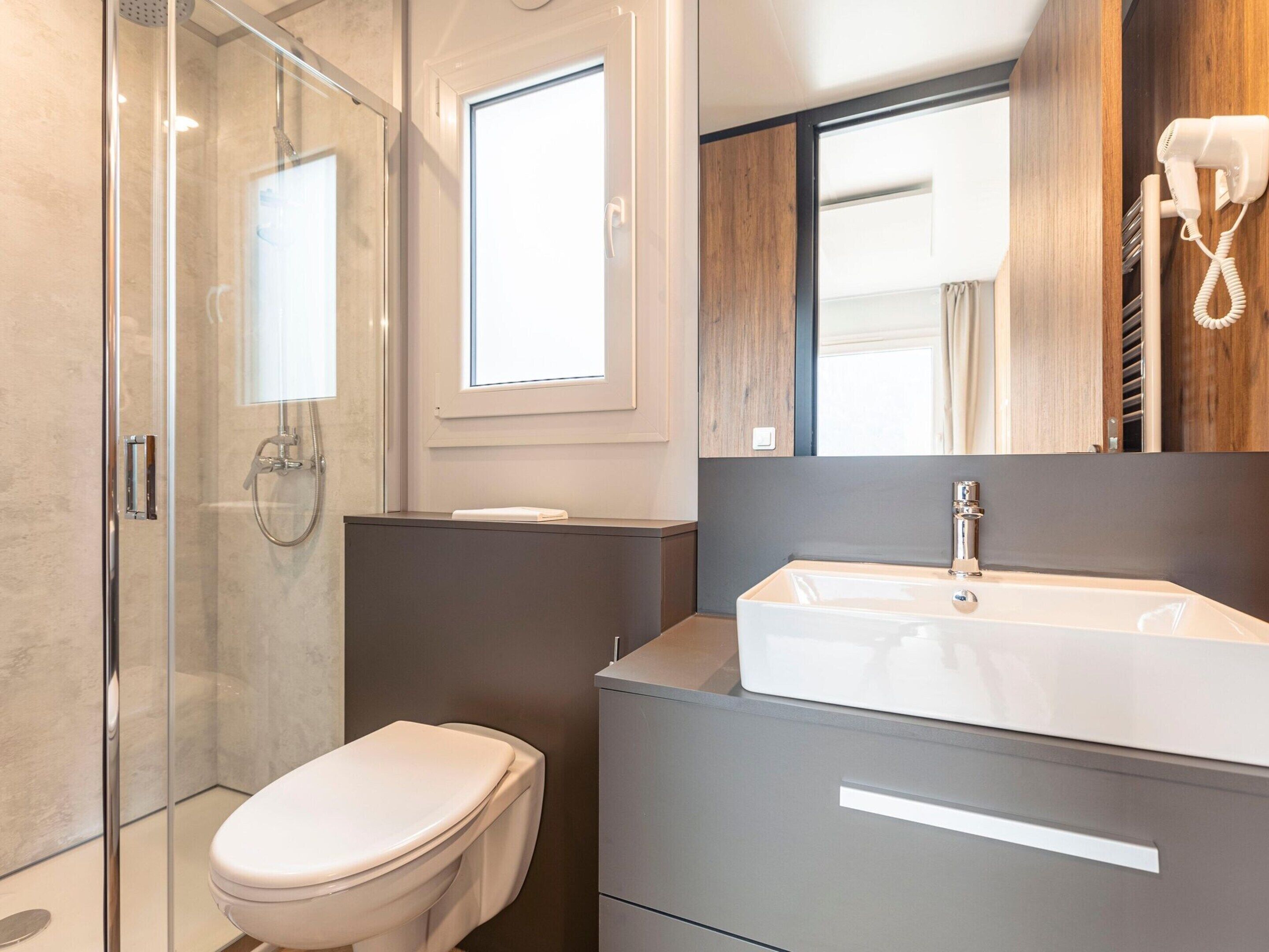 House | Bathroom