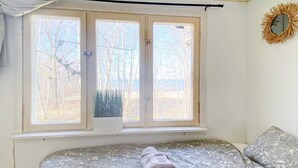 House | 2 bedrooms, individually furnished - 4 Person Holiday Home in Granna (Gränna)