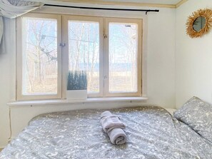 House | 2 bedrooms, individually furnished - 4 Person Holiday Home in Granna (Gränna)