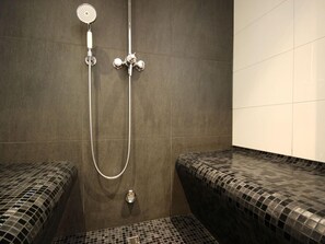 Apartment | Badezimmer