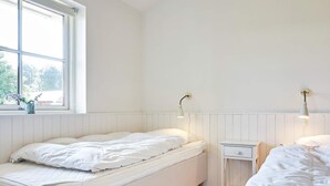Unclassified image, 3 of 27, button - 8 Person Holiday Home in Hasle (Hasle)