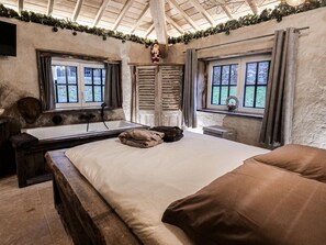 Room - Spacious Holiday Home in the Woods (Bastogne)
