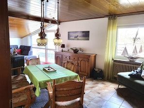 Apartment | Dining