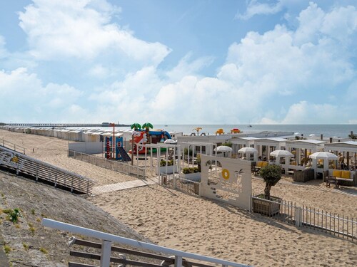 Beachside Holiday Retreat in De Haan