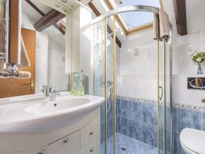 Apartment | Badezimmer | Handtücher