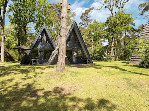 Bungalow in Limburg Near Nature Reserve
