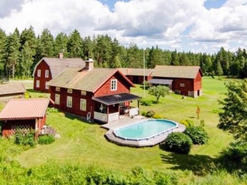 10 Person Holiday Home in Hedesunda
