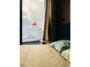 Mobile Home | 2 bedrooms, individually furnished - Premium Houseboat Blue Lagoon (Lübeck)