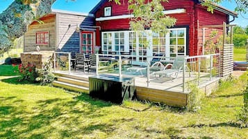 House | Terrace/patio