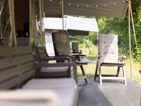 Exterior - Nice Tent Lodge not far From Historic Diekirch (Erpeldange)