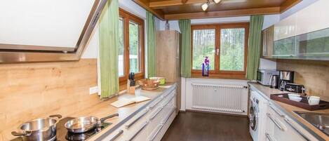 Appartement | Privékeuken | Een oven, een waterkoker