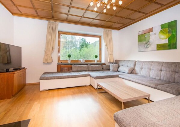 Living area - Holiday Home Landhaus Prielau (Maishofen)