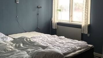 1 bedroom, individually furnished, iron/ironing board