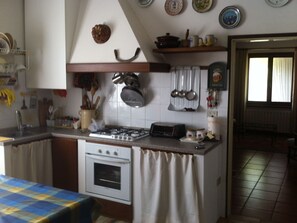 Private kitchen - Shimmering Serenity in Pastrengo (Pastrengo)
