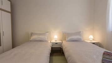 Ferienhaus | 1 Schlafzimmer, individuell eingerichtet, Bügeleisen/Bügelbrett