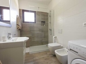 House | Bathroom