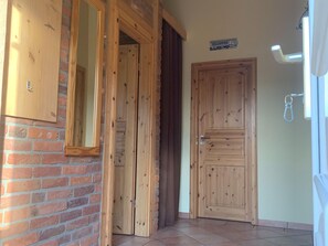 House | Exterior - Peaceful Garden Stay (Pruchten)