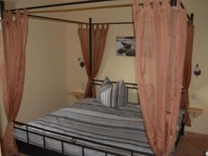 Hus | 2 soverom, individuelt innredet og sengetøy