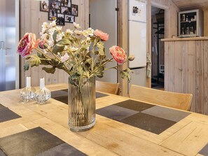 House | Dining