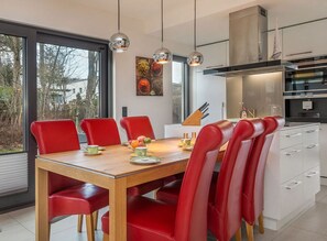Dining - Holiday Apartment 1 (Breege)