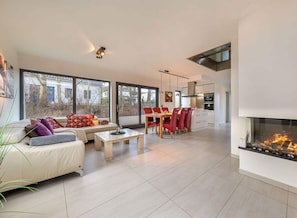 Dining - Holiday Apartment 1 (Breege)