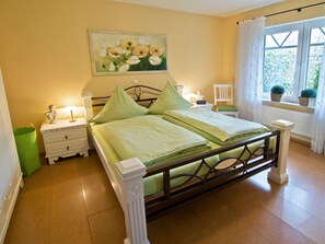 Apartment | 2 Schlafzimmer, individuell eingerichtet, Bügeleisen/Bügelbrett