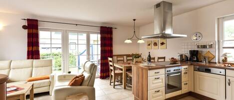 Apartment | Private kitchen | Oven, electric kettle, toaster, highchair