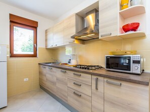 Apartment | Private kitchen - Apartment in Croatia Near the Coast (Medulin)