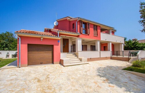 Apartment in Croatia Near the Coast