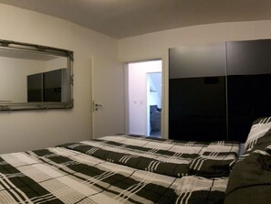 House | 1 bedroom, individually furnished - Petra Modern Retreat (Wittmund)