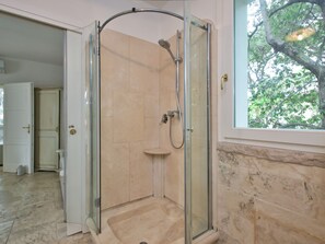 House | Bathroom - Holiday Home by Marina Beach Tuscany (Castagneto Carducci)
