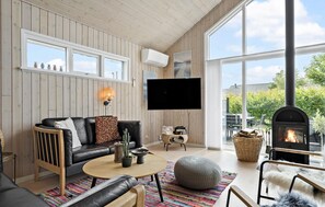 Smart-tv och eldstad