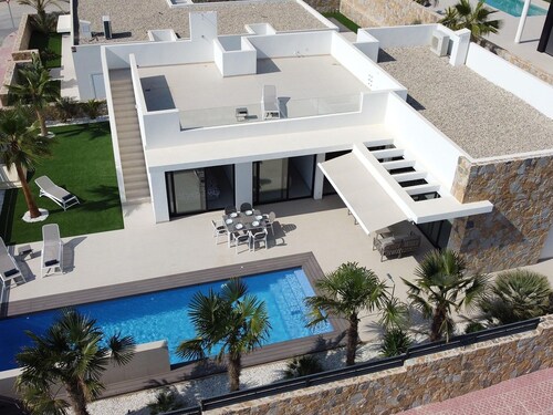 Modern Villa Near Guardamar