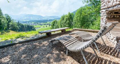 Attractive Apartment With Terrace