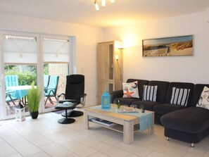 Living area - Holiday Apartment Storm Surge (Norden)