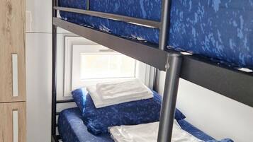 Mobile Home | 2 bedrooms, individually furnished