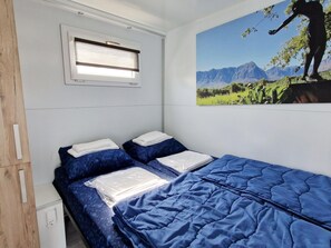 Nhà di động | 2 phòng ngủ, trang bị nội thất với thiết kế riêng biệt 