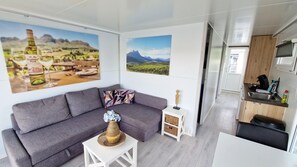 Mobile Home | Living room - Water Lodge in Naarden With Marina Views (Naarden)