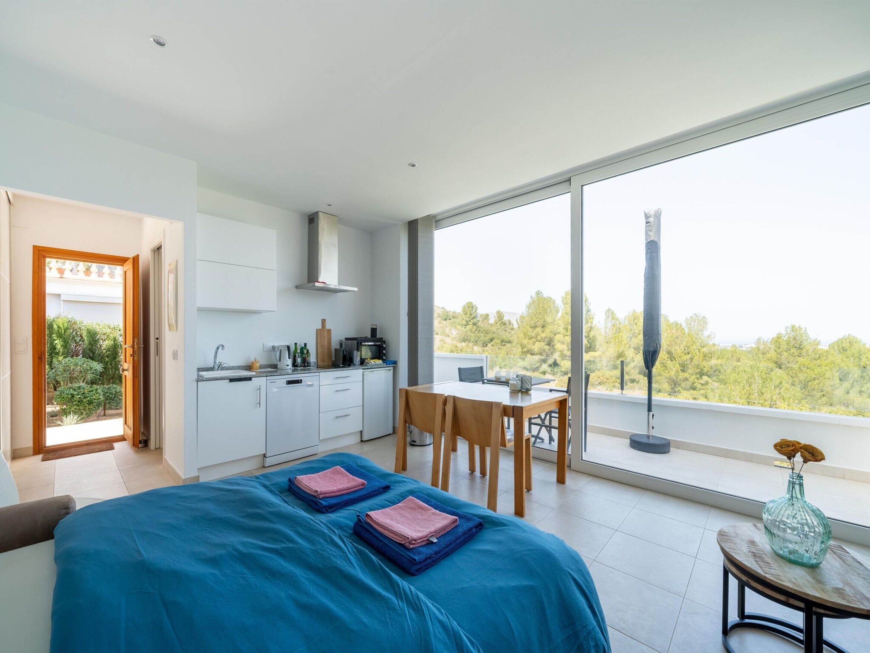 House | 1 bilik tidur, cadar katil 