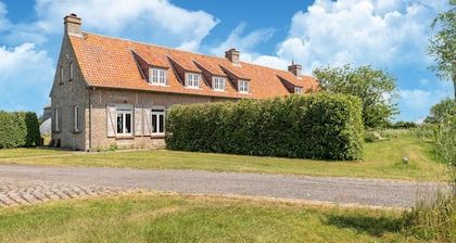 Premium Farmhouse in Nieuwmunster With Pool