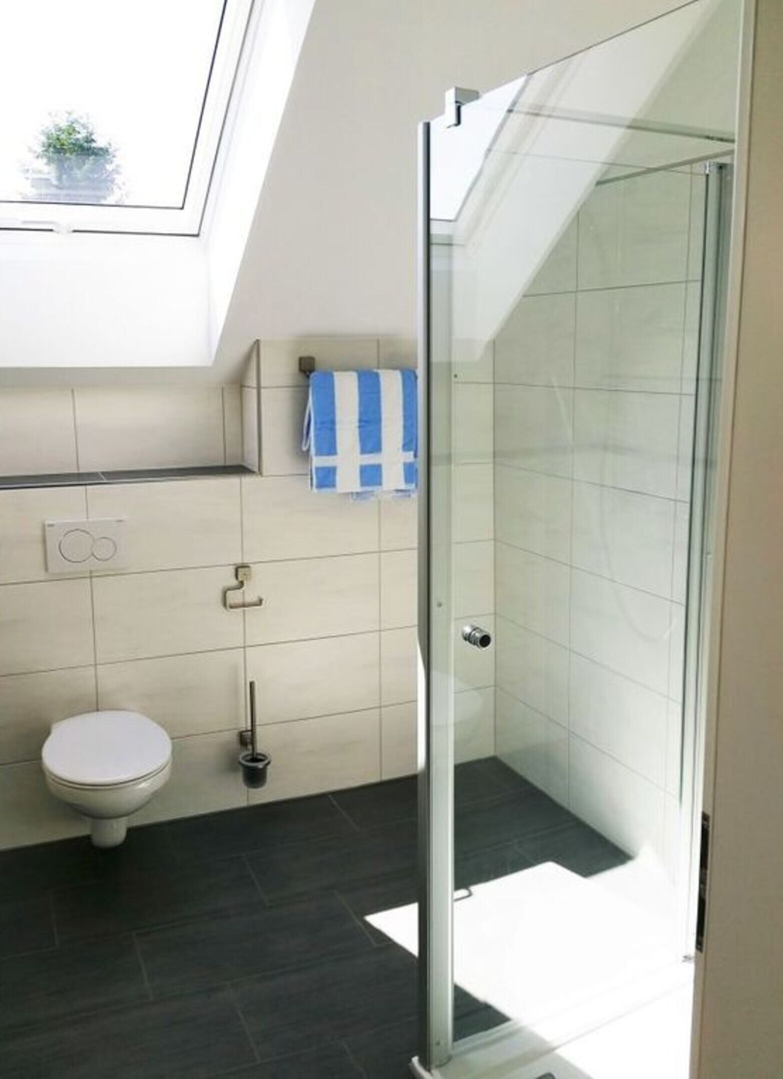 House | Bathroom