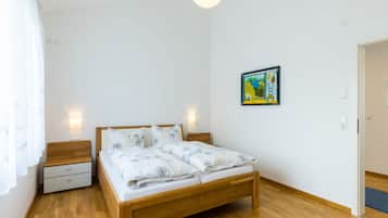 House | 3 bedrooms, individually furnished