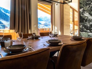 Dining - Luxury Penthouse, 600 m. From the ski Area (Schruns)