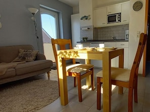 Dining - With Roof Terrace in Haus Inselhupfer (Nordstrand)