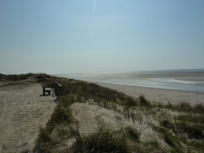 Beach - With Roof Terrace in Haus Inselhupfer (Nordstrand)