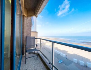 Apartment | Balcony - Nieuwpoort Beachfront Comfort (Nieuwpoort)