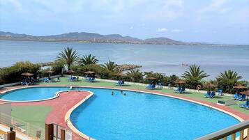 House | Pool | Outdoor pool