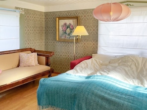 House | 4 bedrooms, individually furnished - 5 Person Holiday Home in Loderup (Loderup)